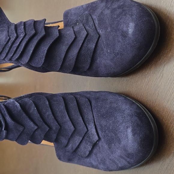 COCLICO Anthropologie Eur 39 / 9 Elegant Plum Purple Suede Women's Heels - Picture 9 of 9